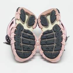 Pre Owned حذاء رياضي بالنسياغا تراك منخفض من أعلى جلد صناعي وشبك أبيض/ برتقالي مقاس 40