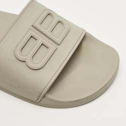 Pre Owned Balenciaga BB Logo Size 37 Grey Rubber Pool Slide
