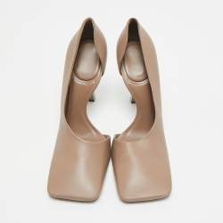 مملوكة مسبقًا حذاء كعب عالي بالنسياغا جلد بيج فوايد دي أورسيه مقاس 38.5