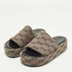 مملوكة مسبقًا Balenciaga Rise Size 39 Brown Canvas Platform Sandals