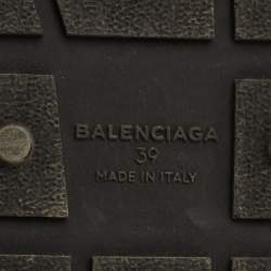 مملوكة مسبقًا Balenciaga Race Runner Size 39 Silver/Grey Leather and Mesh Low Top Sneakers