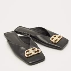 Pre Owned Balenciaga Cosy BB Size 38 Black Leather Flat Mules