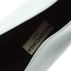 مملوكة مسبقًا حذاء بالييه فلات بالنسياغا جلد أحمر مرصع مقاس 36