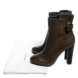 Pre Owned حذاء بوت كاحل بالنسياغا كعب عريض جل دمنقوش أسود/ بني مقاس 38.5