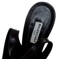 مملوكة مسبقًا Balenciaga Black Fringe Leather Chain Ankle Strap Sandals Size 41
