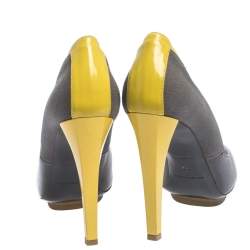 مملوكة مسبقًا Balenciaga Grey/Yellow Canvas and Leather Peep Toe Pumps Size 38