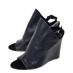 مملوكة مسبقًا Balenciaga Black Leather And Suede Gloves Wedge Sandals Size 37
