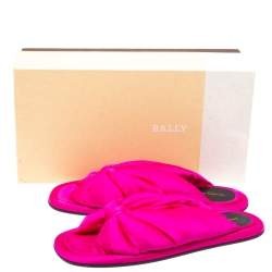 Pre Owned صندل سلايد فلات بالنسياغا فيونكة ساتان فوشيا مقاس 37