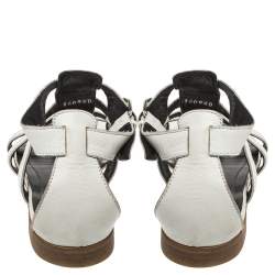 Pre Owned  صندل فلات بالنسياغا غلادياتور مرصع جلد أبيض مقاس 39