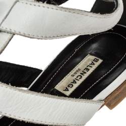 Pre Owned صندل فلات بالنسياغا غلادياتور مرصع جلد أبيض مقاس 39