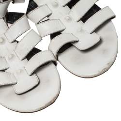 Pre Owned صندل فلات بالنسياغا غلادياتور مرصع جلد أبيض مقاس 39