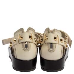 Pre Owned صندل بالنسياغا نعل سميك مرصع أرينا جلد أبيض مقاس 40