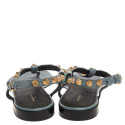 Pre Owned صندل فلات إصبع بالنسياغا مرصع جلد رصاصي مقاس 39