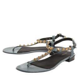 Pre Owned صندل فلات إصبع بالنسياغا مرصع جلد رصاصي مقاس 39