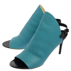 مملوكة مسبقًا Balenciaga Blue Leather Glove Open Toe Slingback Sandals Size 37