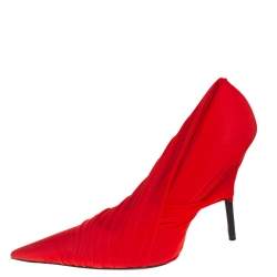 Pre Owned حذاء كعب عالي بالنسياغا مقدمة مدببة قماش سترتش أحمر مقاس 39.5