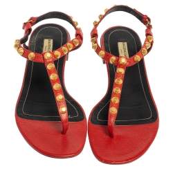 Pre Owned حذاء فلات بإصبع بالنسياغا مرصع جلد أحمر مقاس 40