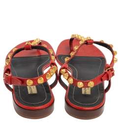 Pre Owned حذاء فلات بإصبع بالنسياغا مرصع جلد أحمر مقاس 40