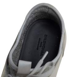 مملوكة مسبقًا حذاء رياضي بالنسياغا رايس رونر قماش لامع و جلد أبيض كريمي مقاس 38