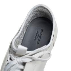 مملوكة مسبقًا حذاء رياضي بالنسياغا رايس رونر قماش لامع و جلد أبيض كريمي مقاس 38