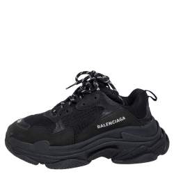 مملوكة مسبقًا Balenciaga Black Mesh and Leather Triple S Sneakers Size 39