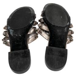 مملوكة مسبقًا Balenciaga Gris Leather Arena Studded Flat Sandals Size 36