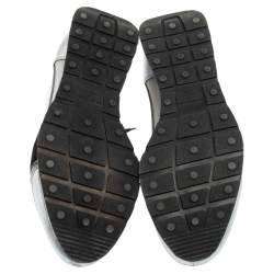 مملوكة مسبقًا Balenciaga Silver/Grey Leather And Fabric Race Runner  Sneakers Size 36