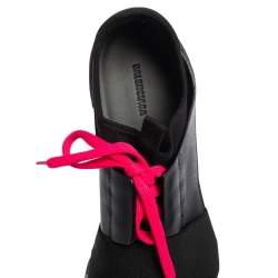 مملوكة مسبقًا Balenciaga Black Leather And Mesh Race Runner Sneakers Size 37
