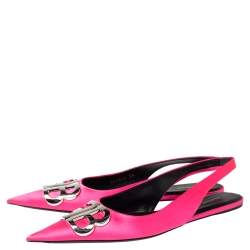 مملوكة مسبقًا Balenciaga Pink Satin BB Knife Slingback Flat Sandals Size 38