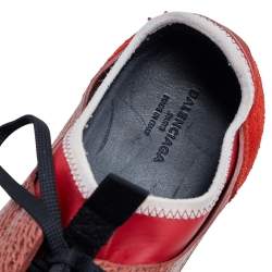 حذاء رياضي بالنسياغا ريس رانر جلد وشبكة متعدد الألوان مقاس 41