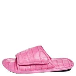 Pre Owned صندل سلايد بالنسياغا هوم جلد نقش تمساح وردي مقاس 38