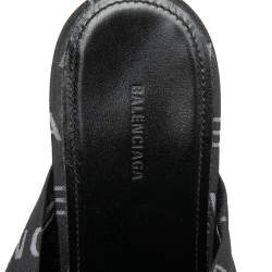 Pre Owned حذاء مولز بالنسياغا درابي قماش جاكارد شعار أبيض/ أسود مقاس 39.5