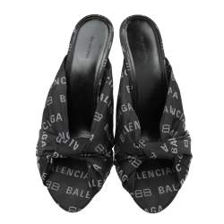 Pre Owned حذاء مولز بالنسياغا درابي قماش جاكارد شعار أبيض/ أسود مقاس 39.5