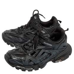 مملوكة مسبقًا Balenciaga Black Rubber And Mesh Track 2 Sneakers Size 39