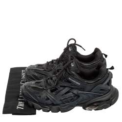 مملوكة مسبقًا Balenciaga Black Rubber And Mesh Track 2 Sneakers Size 39