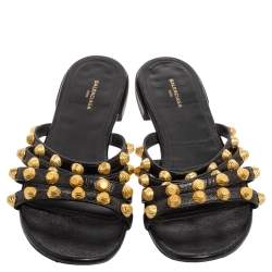 Pre Owned صندل بالنسياغا ارينا جلد أسود مرصع مقاس 35.5