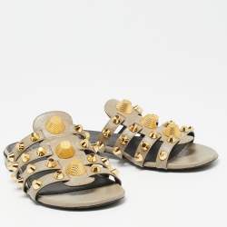 مملوكة مسبقًا حذاء سلايد بالنسياغا فلات جلد رصاصي منق وش مرصع مقاس 38