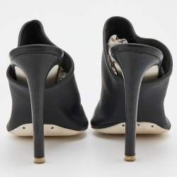 مملوكة مسبقًا Balenciaga Black Neoprene Glove Open Toe Mules Size 35.5