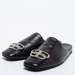 Cosy BB Patent Leather Slippers in Black - Balenciaga