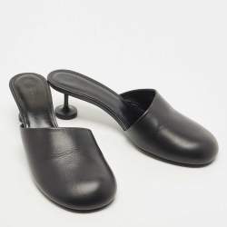مملوكة مسبقًا Balenciaga Black Leather Lady Mules Sandals Size 41