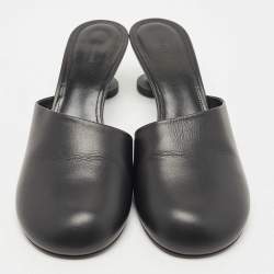 مملوكة مسبقًا Balenciaga Black Leather Lady Mules Sandals Size 41