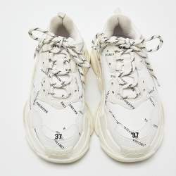 مملوكة مسبقًا Balenciaga White Leather All-Over Logo Triple S Sneaker Size 37