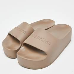 مملوكة مسبقًا Balenciaga Beige Rubber Mono Platform Slides Size 36