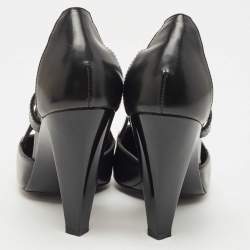 مملوكة مسبقًا Balenciaga Black Leather Cutout Pumps Size 38