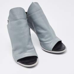 Pre Owned Balenciaga Grey Suede and Leather Glove Sandals Size 39