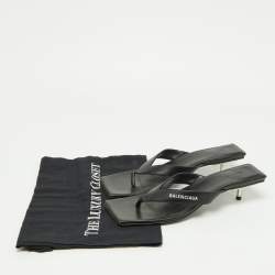 مملوكة مسبقًا Balenciaga Black Leather Thong Slide Sandals Size 39