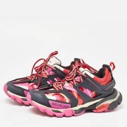 مملوكة مسبقًا حذاء رياضي بالنسياغا شبكة وجلد ثلاثي اللون مقاس 37