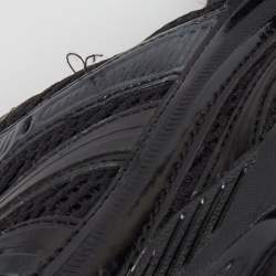 مملوكة مسبقًا Balenciaga Black Mesh And Synthetic Leather Runner Low Top Sneakers Size 38