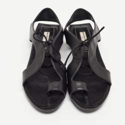 مملوكة مسبقًا Balenciaga Black Leather Toe Ring Flat Sandals Size 40
