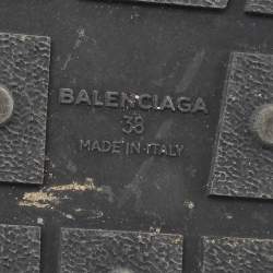 مملوكة مسبقًا Balenciaga Black Leather Race Runner Sneakers Size 38